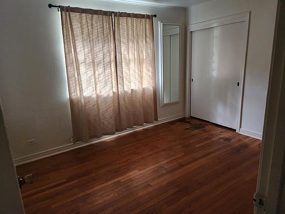 3rd image of 520 Wilson Ave