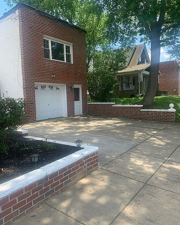 1st image of 709 Chandler St