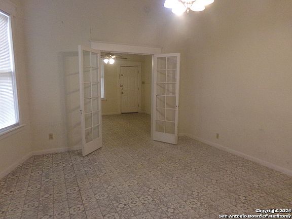 5th image of 418 Warren