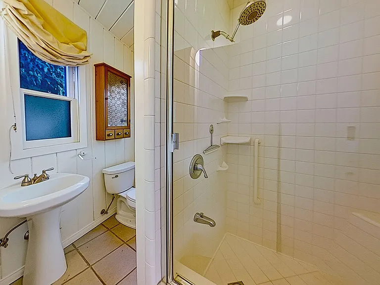 10211 Seabury Ln — Photo 8