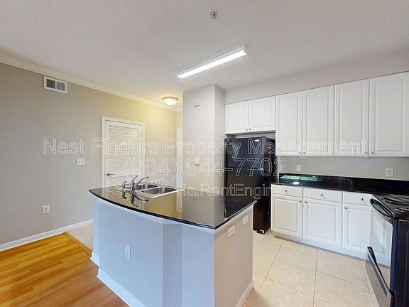 3rd image of 8539 Gate Pkwy W Unit 9239
