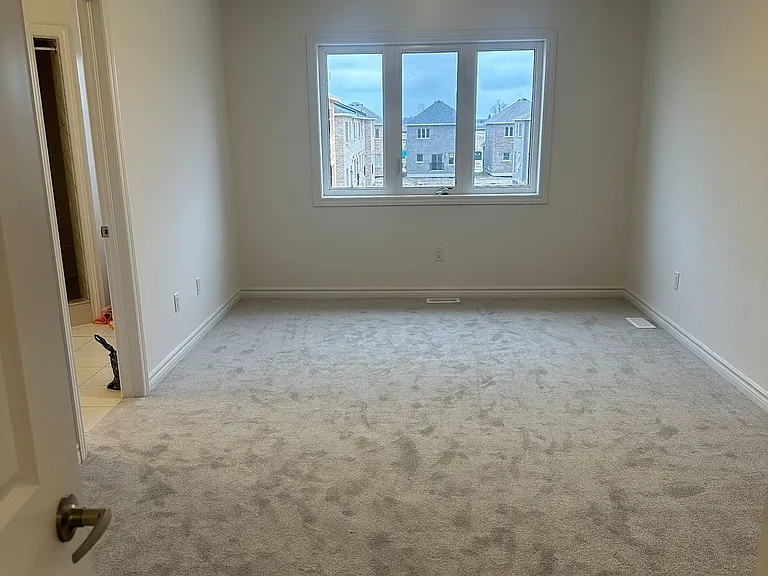 309 Russell St — Photo 9
