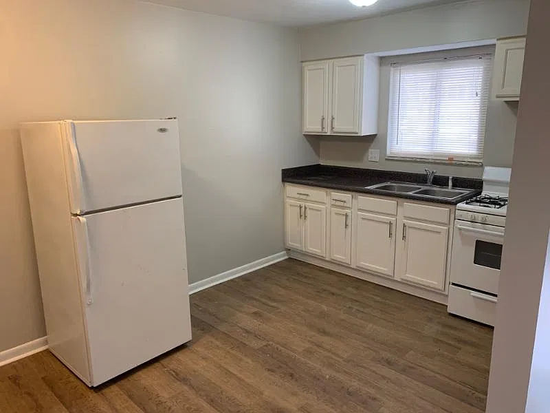 1 bed, 672 sqft, $1,245 — Photo 2