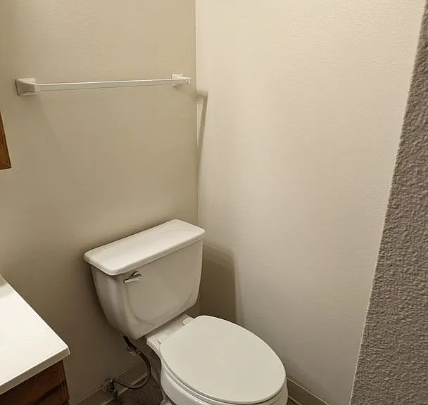 Bel Air Apartments — Photo 43