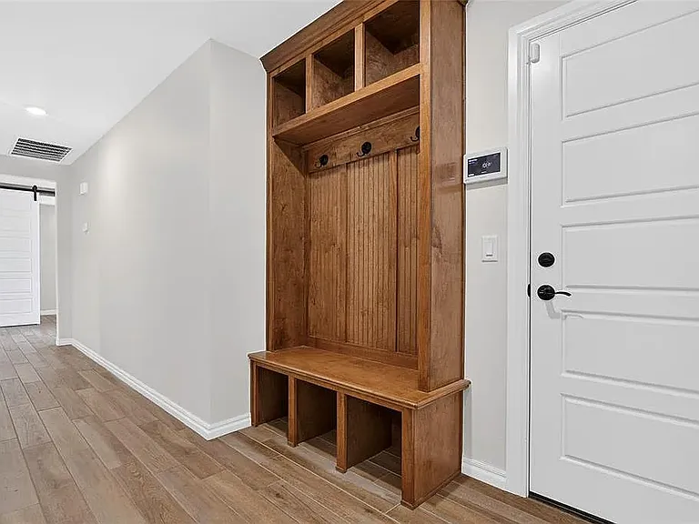 1727 Samuels Ct — Photo 27