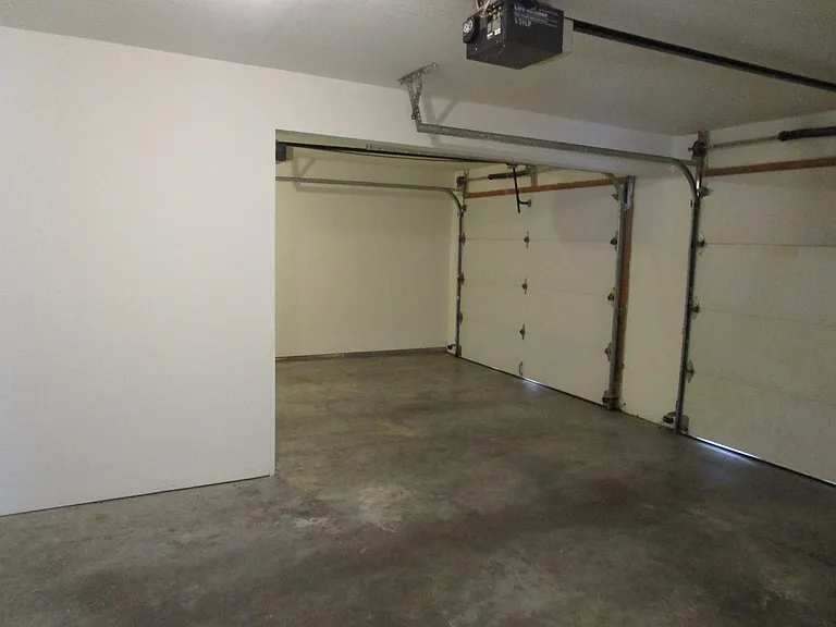 5001-5003 Betty Jean Way — Photo 33