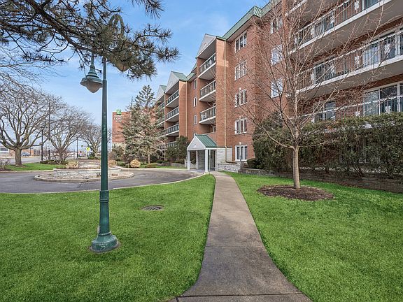 2nd image of 6980 W Touhy Ave APT 201