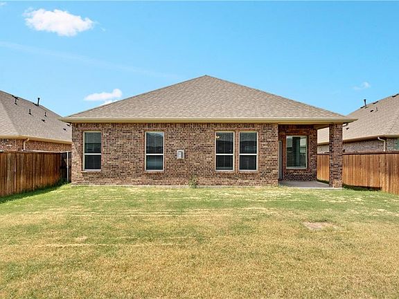 5th image of 536 Haven Dr