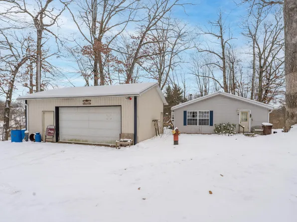 2841 Hammond Rd, Hastings, MI 49058