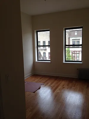 Rented by Mdays Realty | media 35