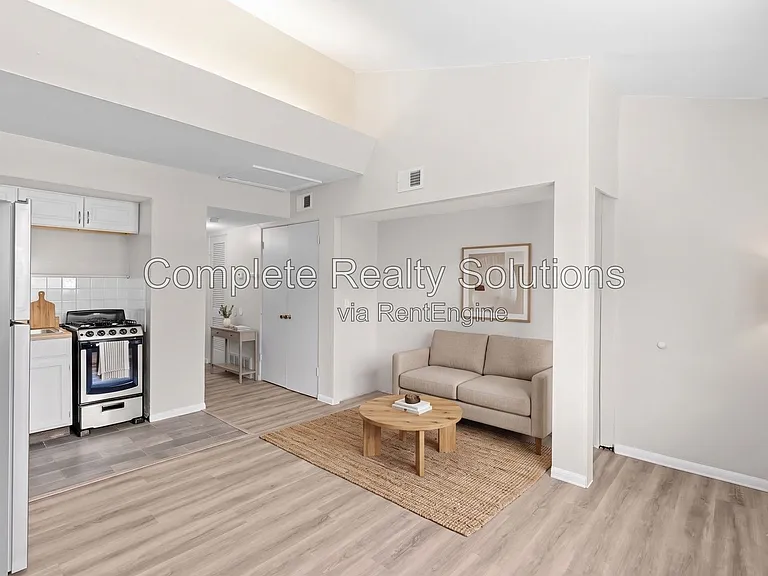 2323 Woodson Rd #L — Photo 2