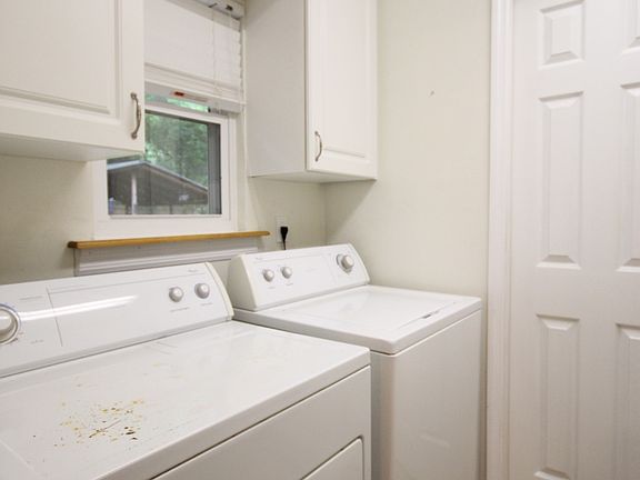 4th image of 1013 NW 36th Ave