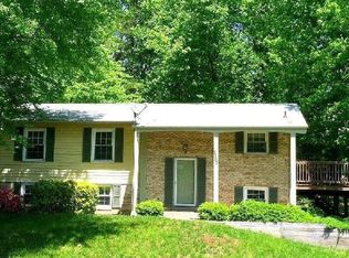 2503 Dover Ct, Woodbridge, VA 22192