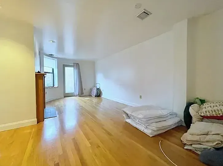 102 Gainsborough St #406B — Photo 8