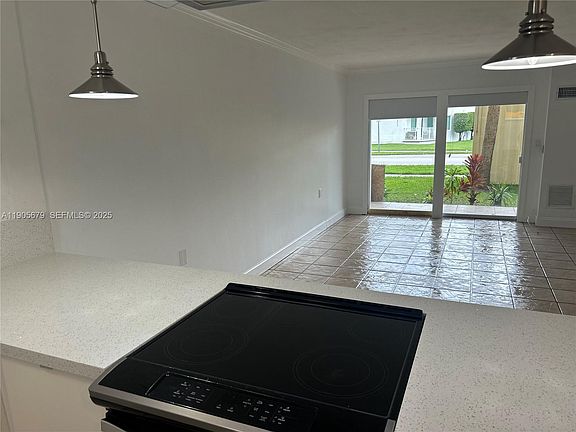 4th image of 1600 NE 114th St APT 108
