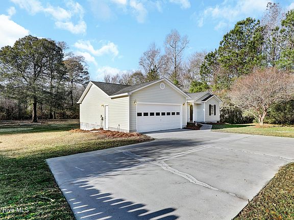 2nd image of 1049 Shirley Drive