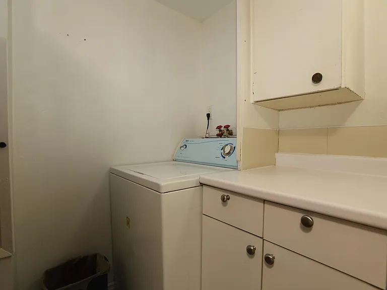 42XX W 10th Ave #BASEMENT — Photo 5