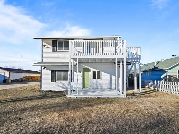 320 2nd Ave, Newcastle, WY 82701