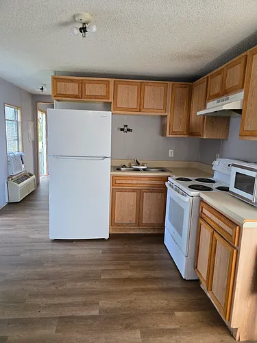 128 Avenue B Photo 1