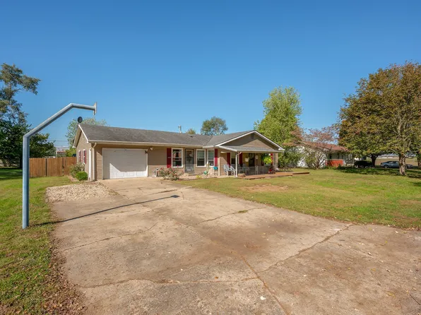 9636 1st St, Taylorsville, IN 47280