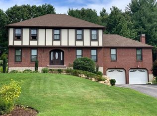 9 David Dr, Andover, MA 01810