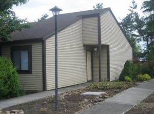 2742 SE 138th Ave APT 121, Portland, OR 97236