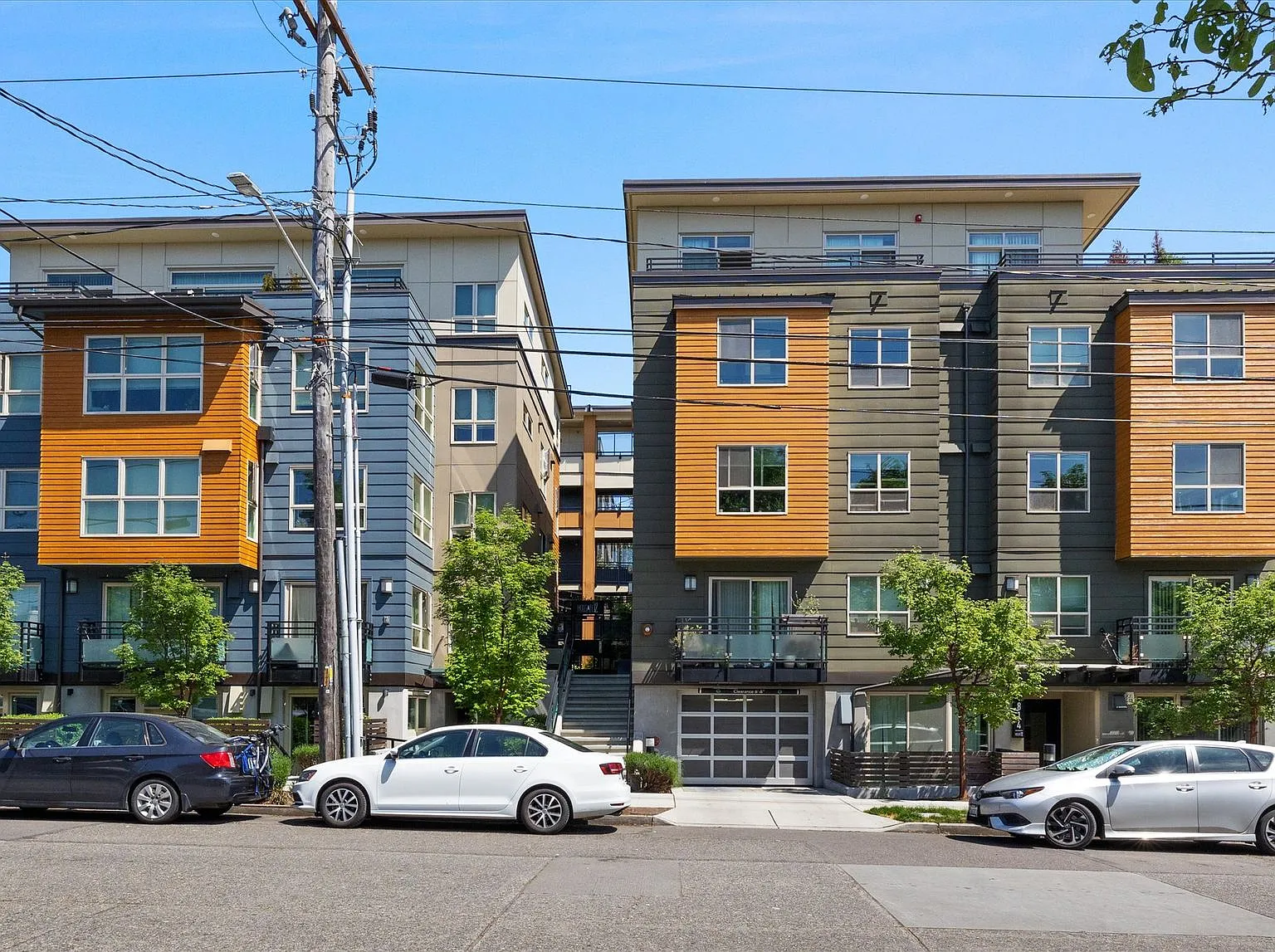 Holgate 12 Apartments — Photo 1