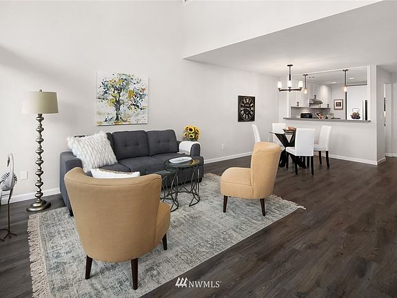 3rd image of 13835 NE 69th St APT 682