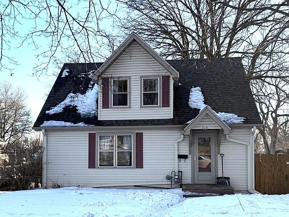 3rd image of 519 Spruce St