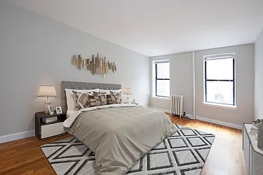 Rented by R New York