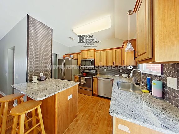 4th image of 1952 Bright Water Dr