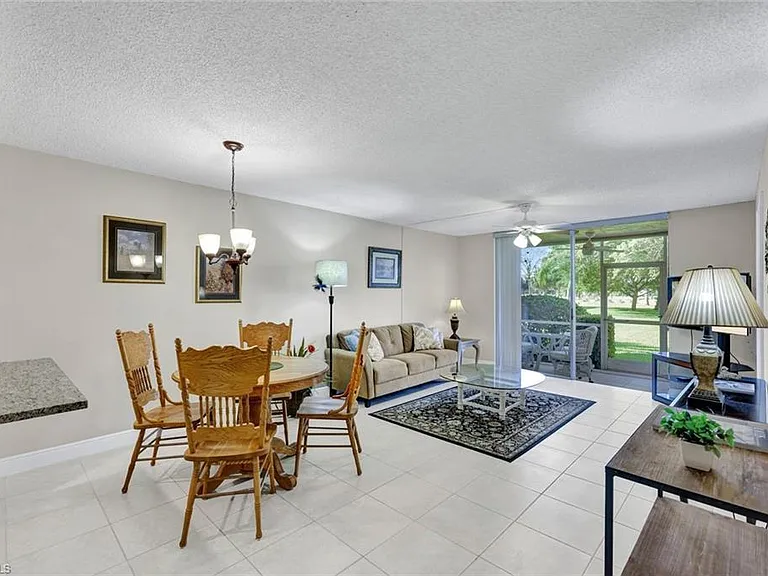 100 Forest Lakes Blvd #110 — Photo 4