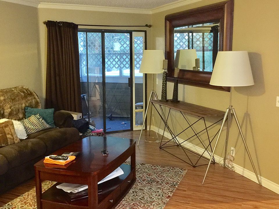 Living room-outdoor patio