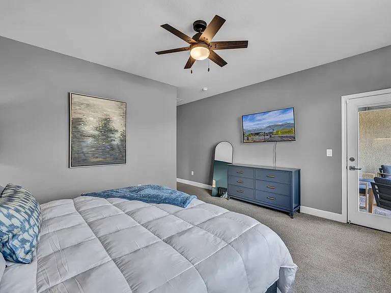 518 Riverbed Cir — Photo 22