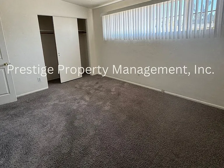 825 E Copper St — Photo 11