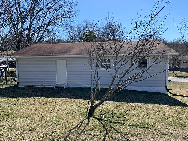 2806 Midfield Cir SE — Photo 14