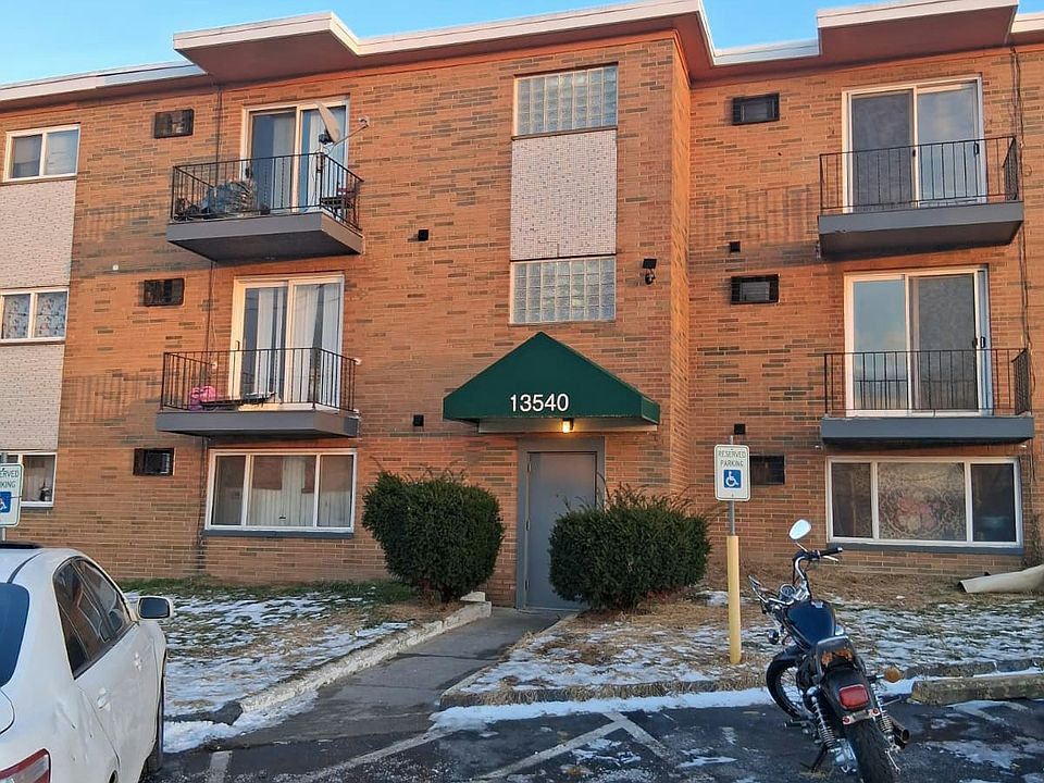1st image of 13540 Superior Ave #309