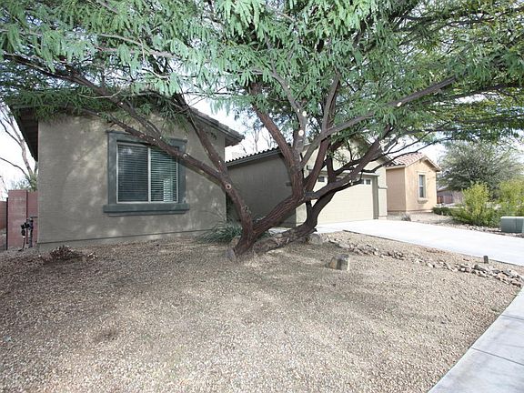 2nd image of 851 E Gunsight Mountain Pl