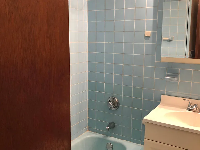 287 Main St #17 — Photo 7