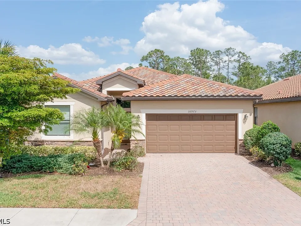 10973 Cherry Laurel Dr