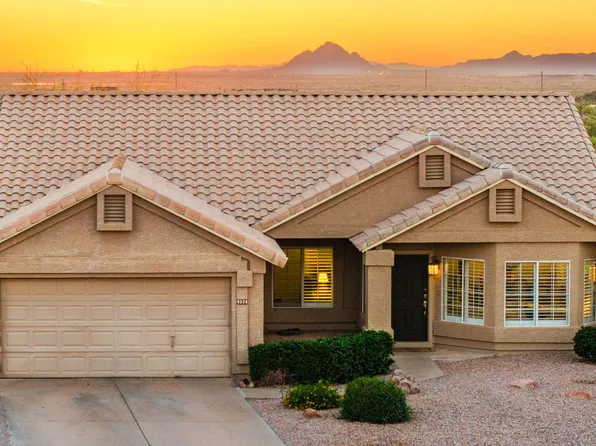 4324 N RANIER Circle, Mesa, AZ 85215