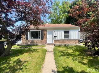 906 S Middleboro Ave, Mishawaka, IN 46544