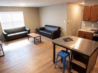 8 Lincoln St, Seward, NE 68434