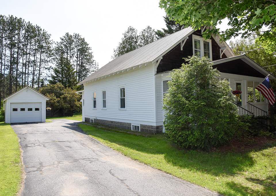 1st image of 24 Fairview Ave