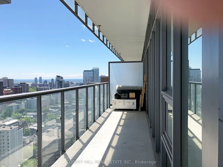 33 Charles St E #2511 — Photo 11