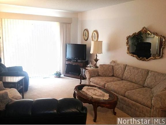 2nd image of 2413 Grenadier Ave N