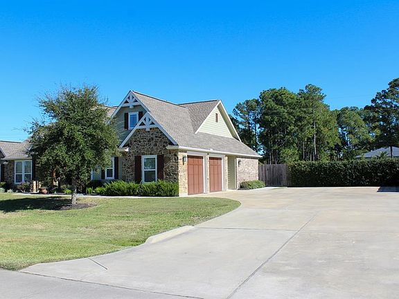 3rd image of 2303 Donna Ln