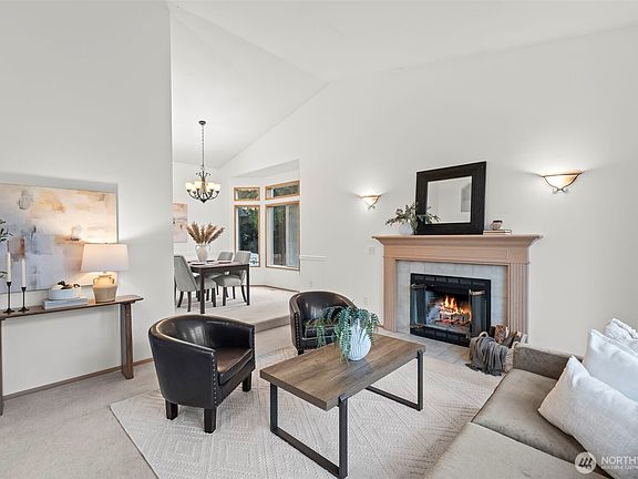 3rd image of 10416 198th Avenue Ct E