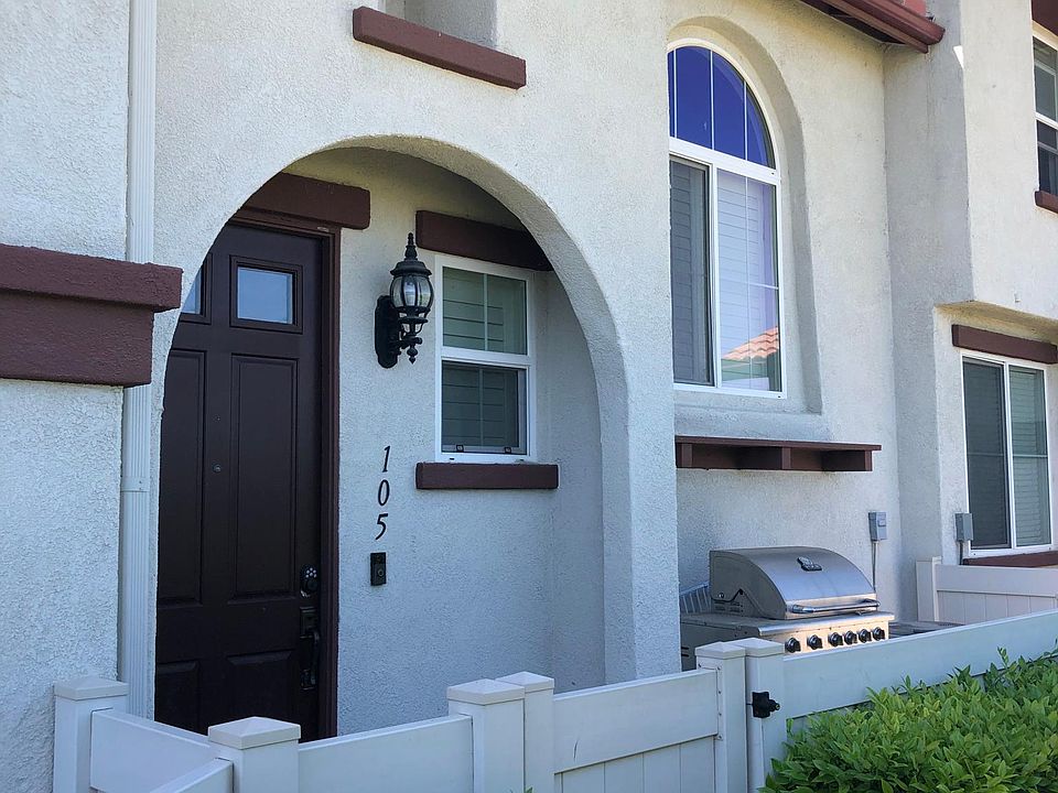 1st image of 33520 Willow Haven Ln Unit 105