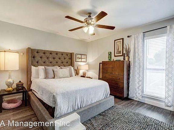 4th image of 6509 Berkman Dr #112